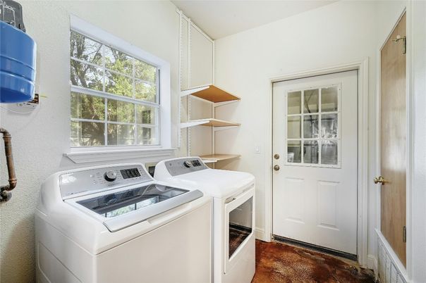 Interior, Washer