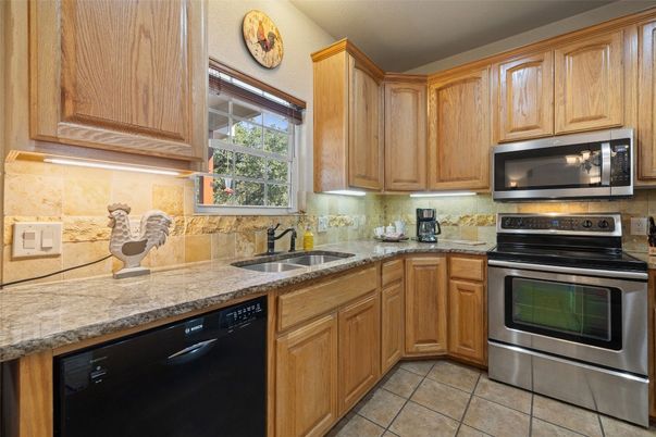 Interior, Kitchen, Stainless Steel Appliances