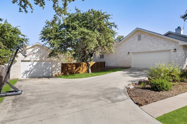 Detached Garage, Exterior