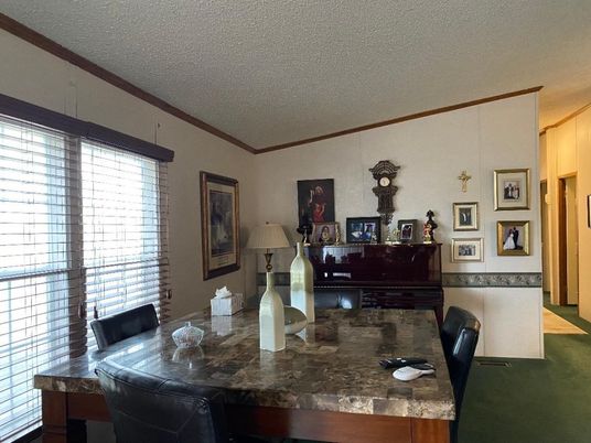 Dining room, Interior