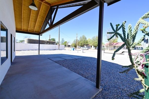 Backyard, Exterior