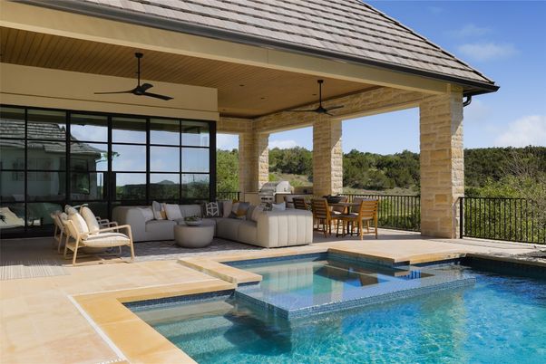 Exterior, Pool