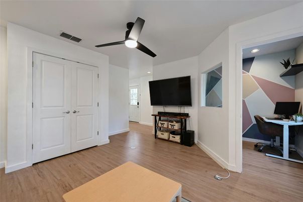 Home Office, Interior, Recessed Lighting, Wood Texture Flooring
