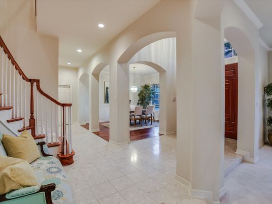 Dining room, Interior, Pendant Lights, Recessed Lighting