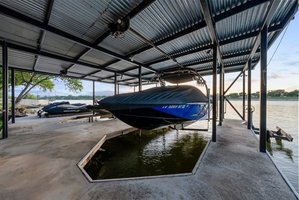 Exterior, Water