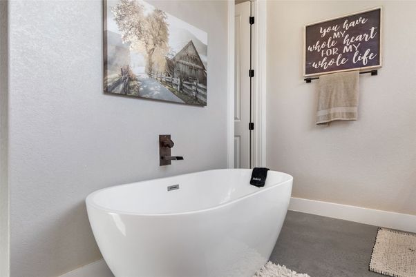 Bathroom, Free Standing Baths, Interior