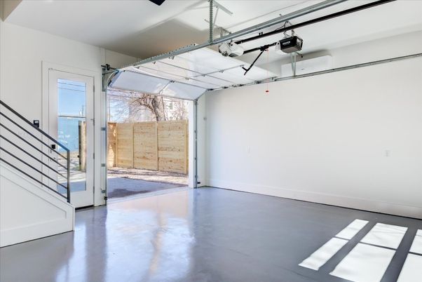 Garage, Interior