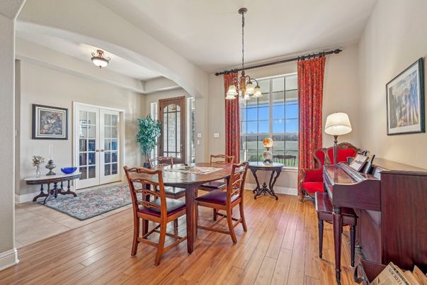 Chandelier, Dining room, Interior, Pendant Lights, Piano, Wood Texture Flooring