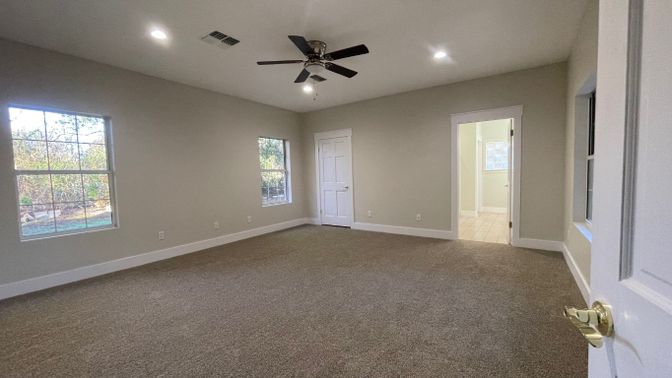 Empty room, Interior, Recessed Lighting