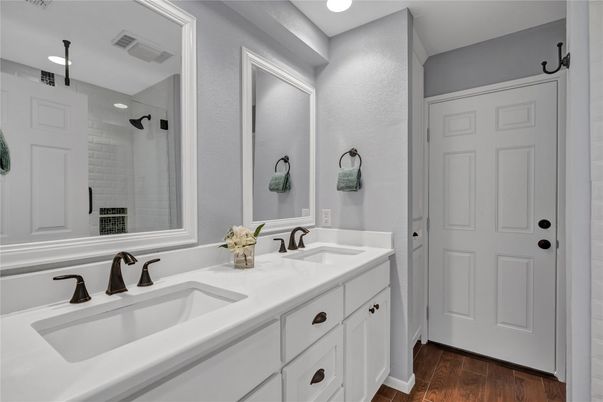 Bathroom, Dual Sink Vanities, Interior, Recessed Lighting, Wood Texture Flooring