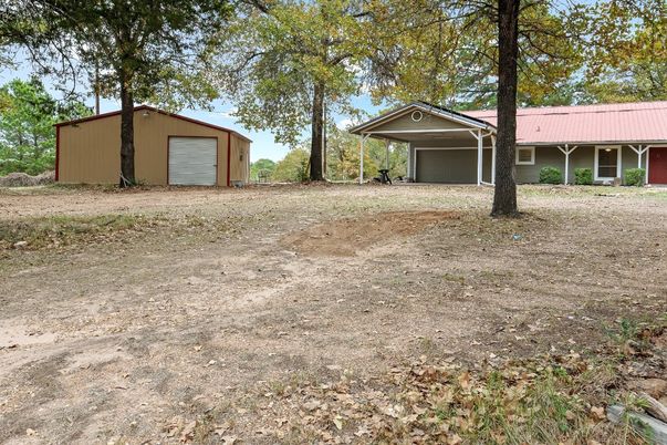 Backyard, Detached Garage, Exterior