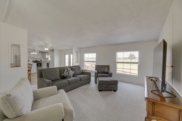Interior, Kitchen, Living room, Stainless Steel Appliances