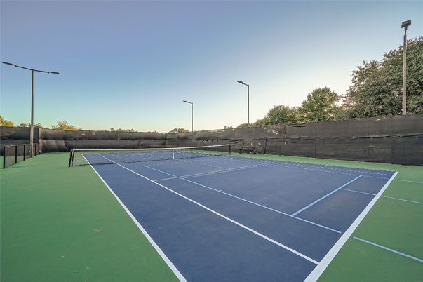 Exterior, Tennis Courts