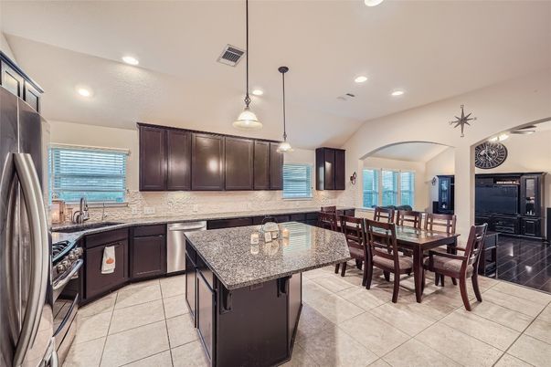 Dining room, Interior, Kitchen, Pendant Lights, Recessed Lighting, Stainless Steel Appliances
