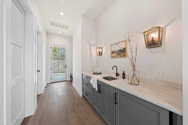 Interior, Recessed Lighting, Wood Texture Flooring
