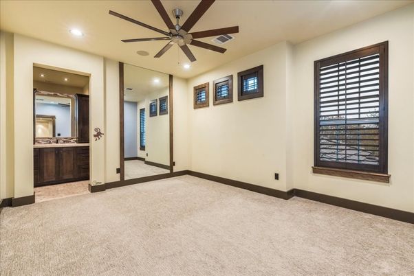 Bathroom, Empty room, Interior, Recessed Lighting