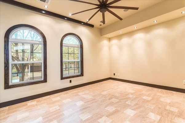 Empty room, Interior, Pendant Lights, Recessed Lighting