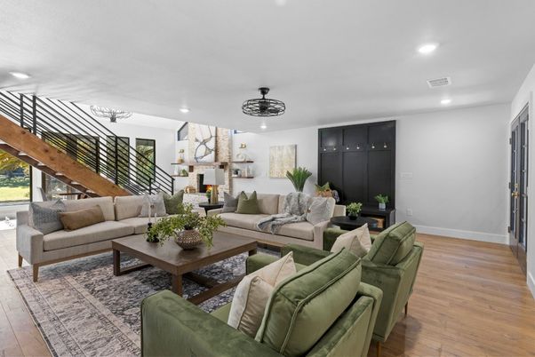 Interior, Living room, Recessed Lighting, Wood Texture Flooring