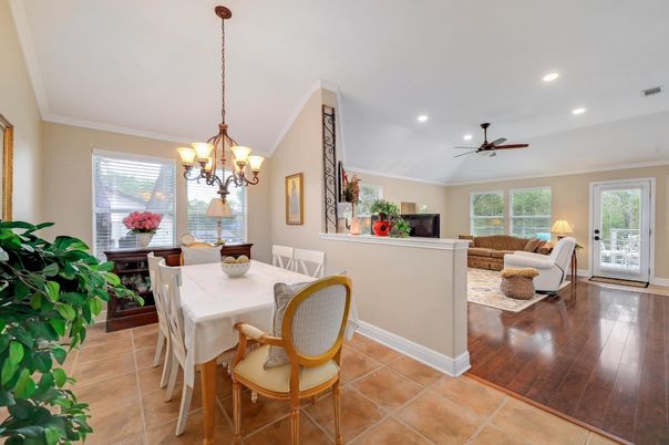 Chandelier, Dining room, Interior, Living room, Recessed Lighting, Wood Texture Flooring