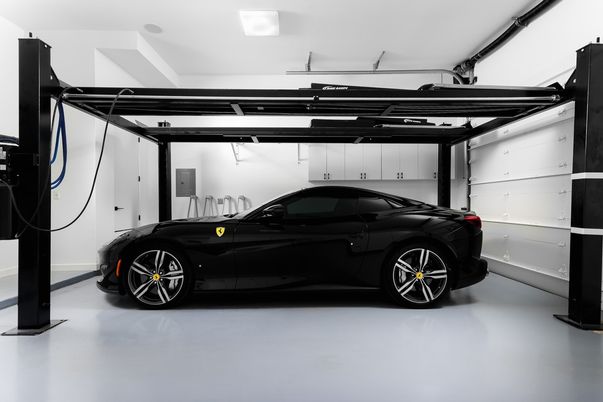 Garage, Interior
