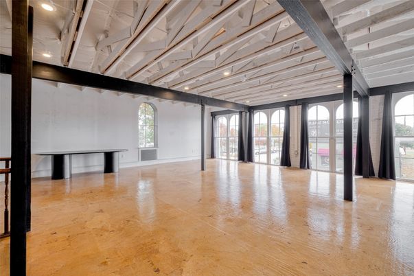 Empty room, Interior, Wooden Beams