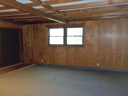 Empty room, Interior, Wooden Beams, Wooden Walls