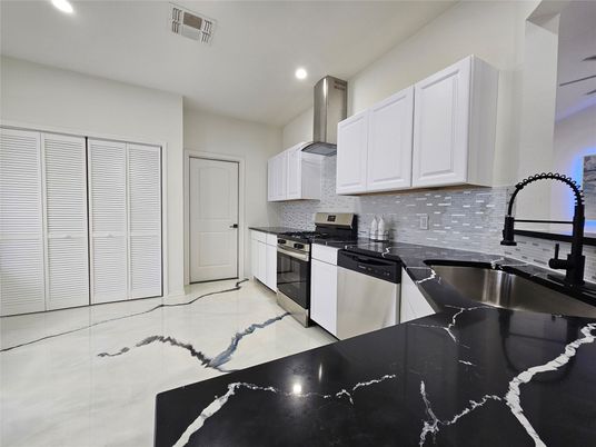 Interior, Kitchen, Recessed Lighting