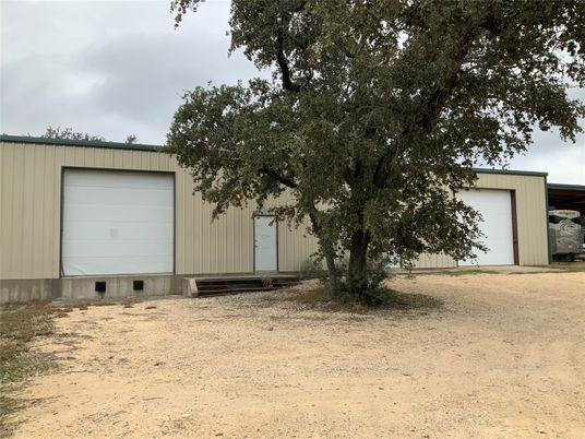 Detached Garage, Exterior