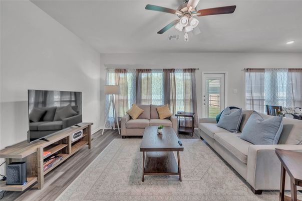 Interior, Living room, Recessed Lighting, Wood Texture Flooring