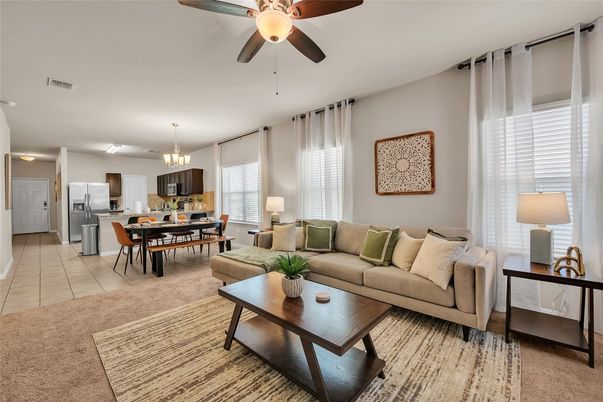 Chandelier, Dining room, Interior, Kitchen, Living room, Stainless Steel Appliances