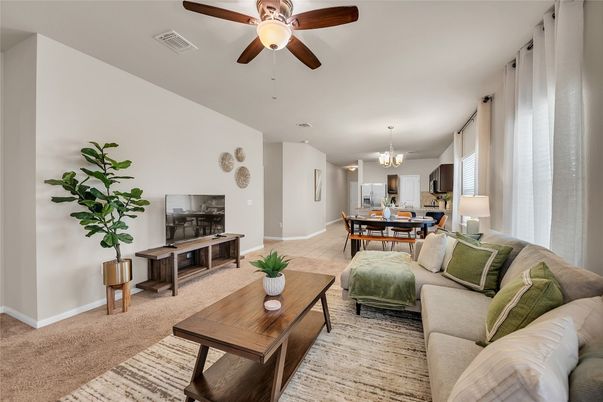 Chandelier, Dining room, Interior, Living room