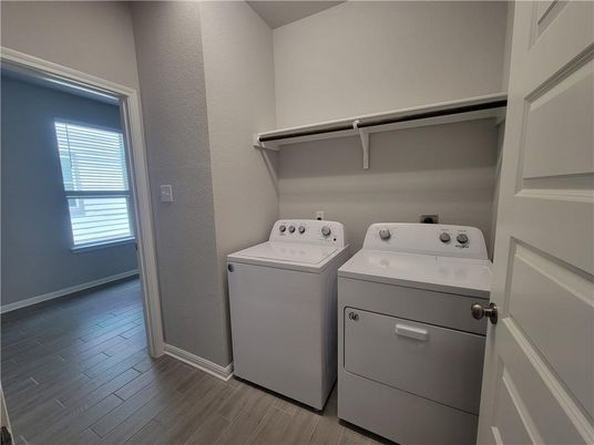 Interior, Utility Closets, Washer, Wood Texture Flooring