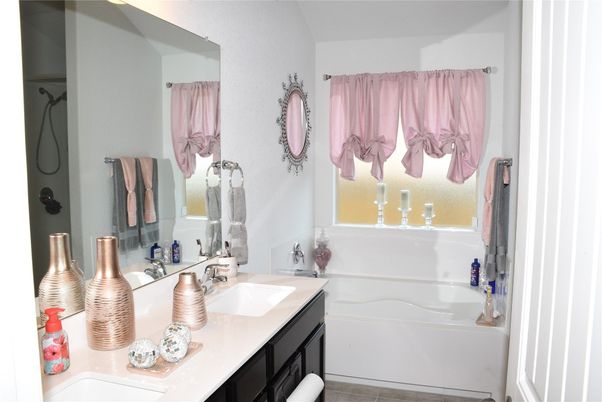 Bathroom, Dual Sink Vanities, Interior