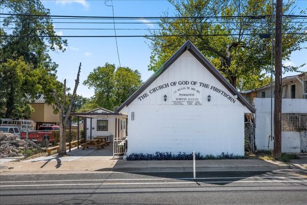 Detached Garage, Exterior