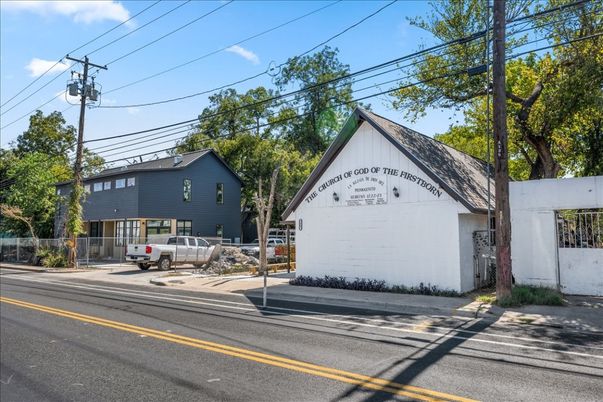 Detached Garage, Exterior