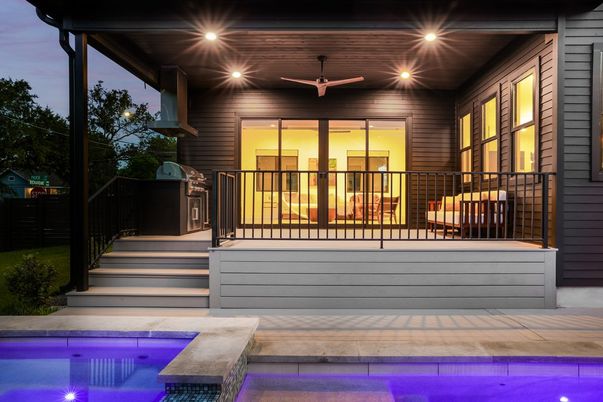 Exterior, Pool