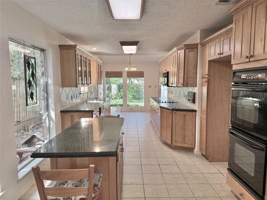 Interior, Kitchen, Pendant Lights, Recessed Lighting