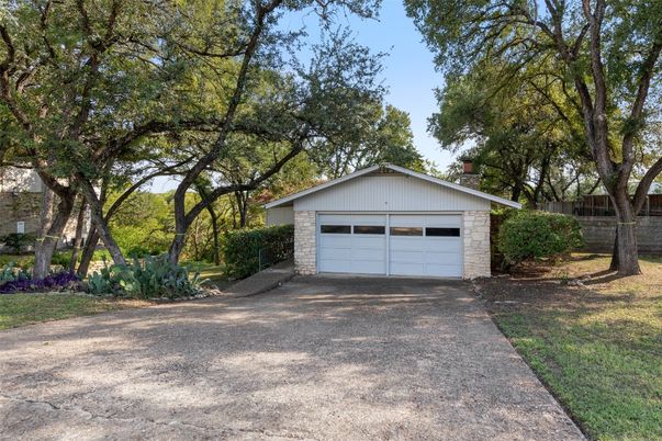 Detached Garage, Exterior