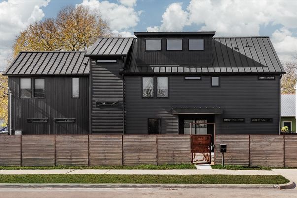 Attached, Exterior, Facade, Modern