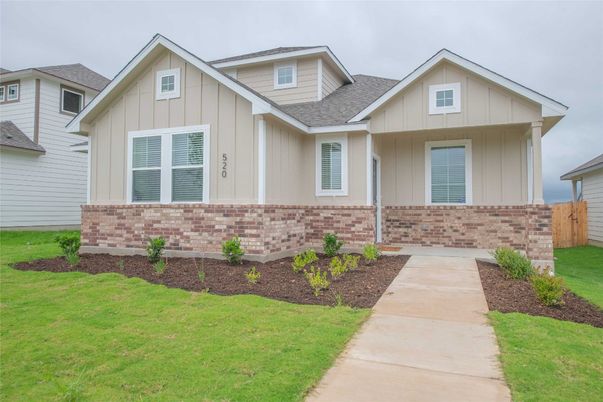 Exterior, Facade, Farmhouse
