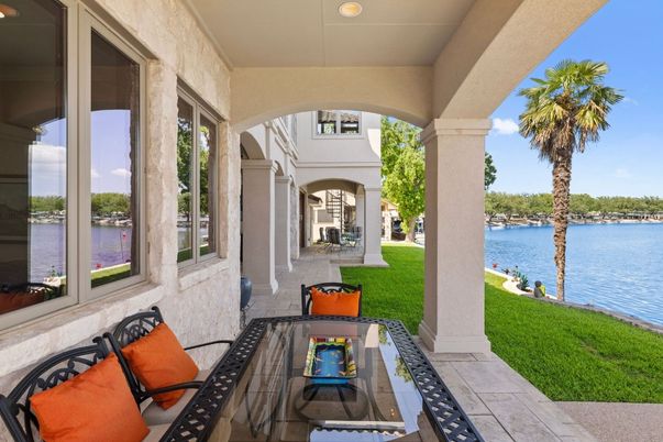 Exterior, Fireplace, Water