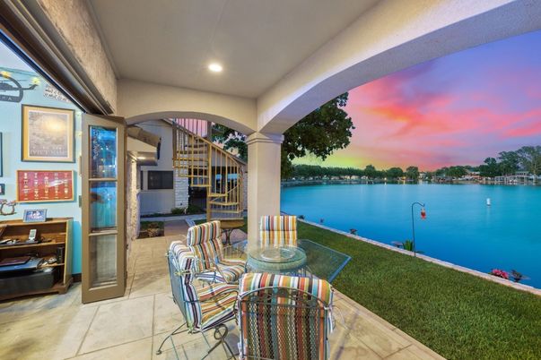 Exterior, Pool, Recessed Lighting, Water