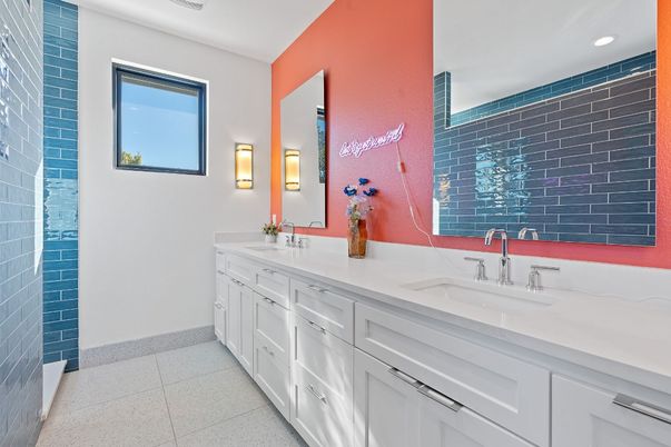 Bathroom, Dual Sink Vanities, Interior, Recessed Lighting