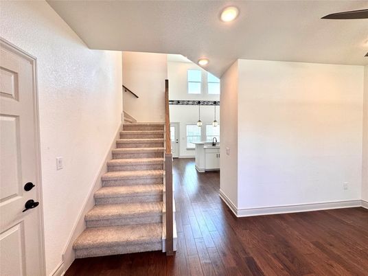 Interior, Recessed Lighting, Wood Texture Flooring
