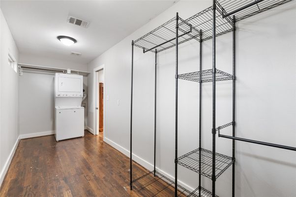 Interior, Washer, Wood Texture Flooring