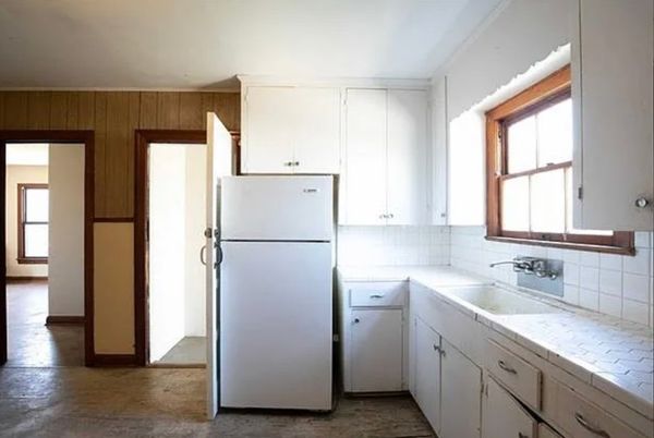 Interior, Kitchen, Tile Countertops