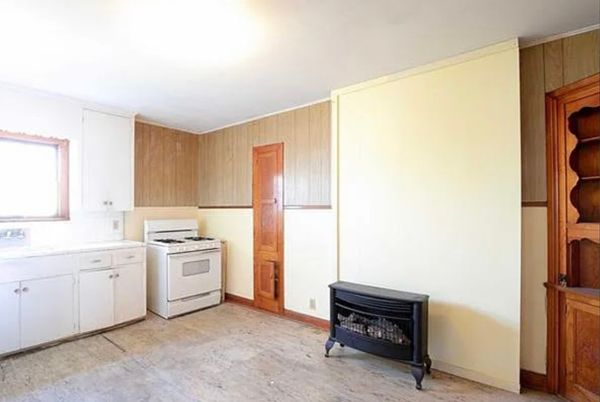 Fireplace, Interior, Kitchen