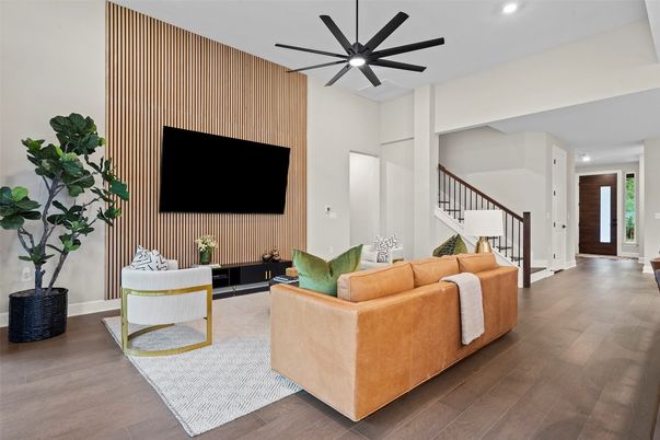 Interior, Living room, Pendant Lights, Recessed Lighting, Wood Texture Flooring