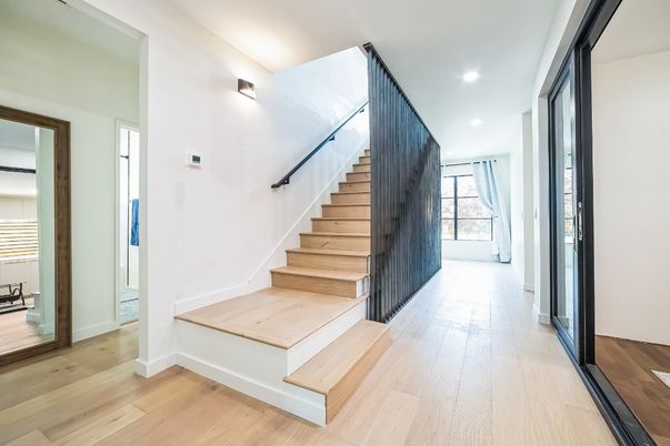 Interior, Recessed Lighting, Wood Texture Flooring