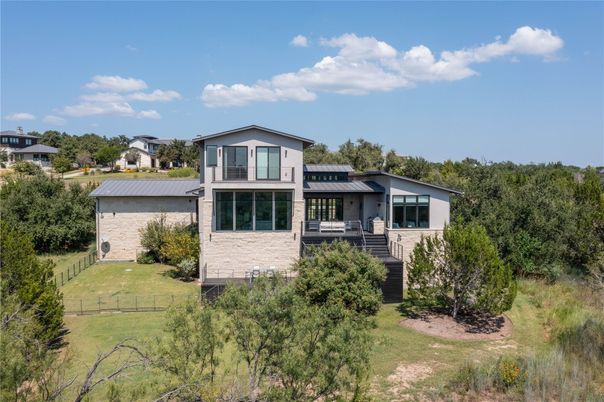 Backyard, Exterior, Facade, Modern